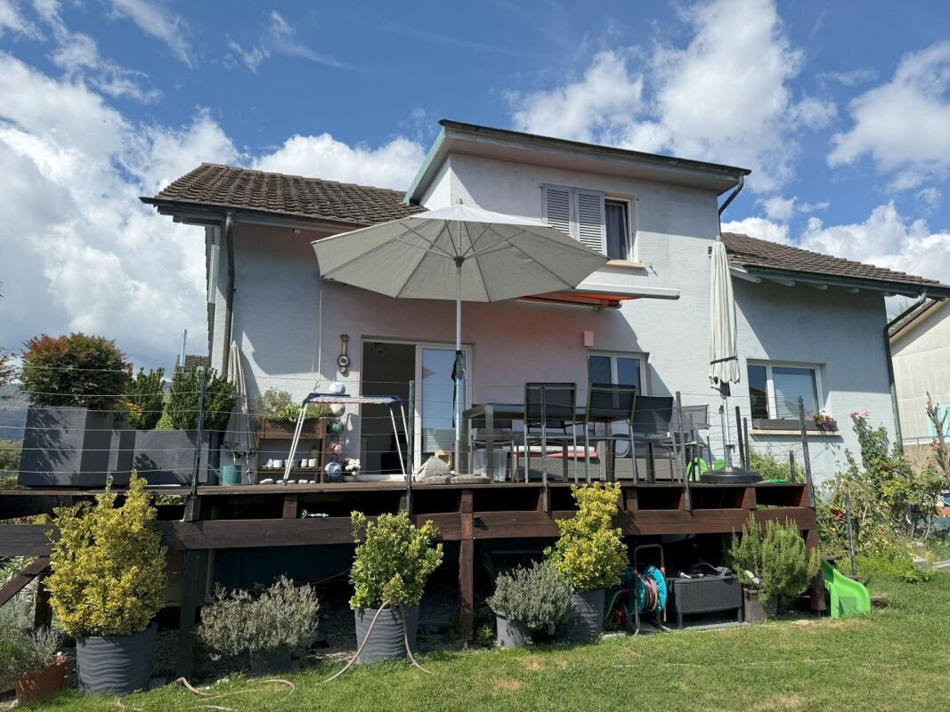 Gallery image Südseite mit grosser Terrasse