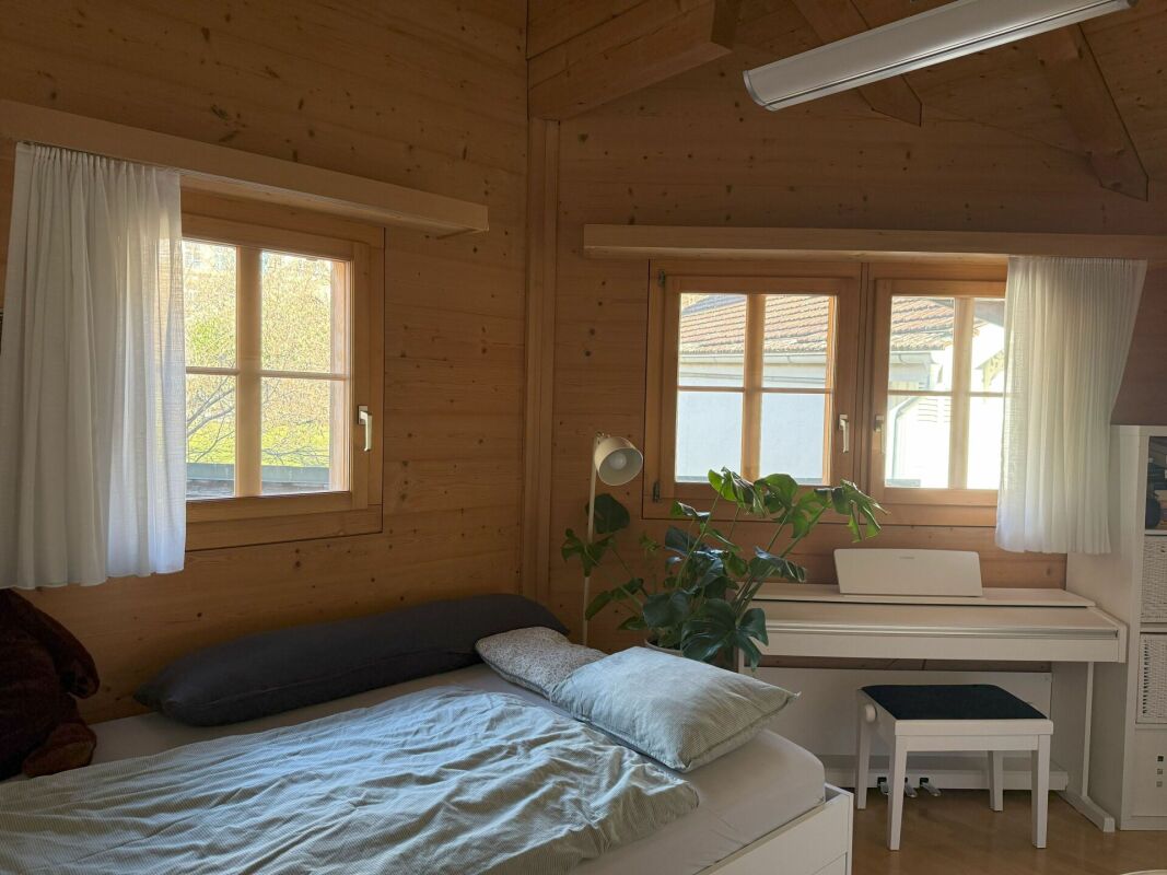Gallery image Zimmer Nord 4.5-Zimmer-Wohnung DG